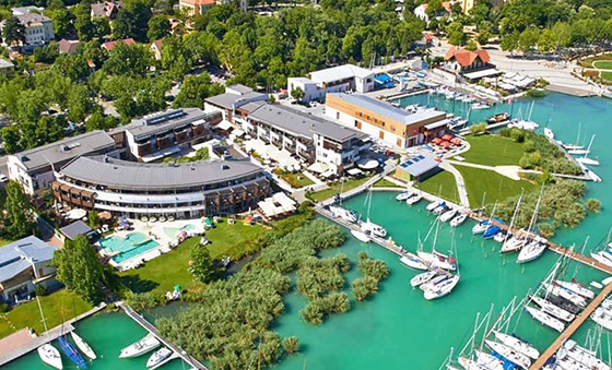 Balatonfüred harbour - photo by benlovas