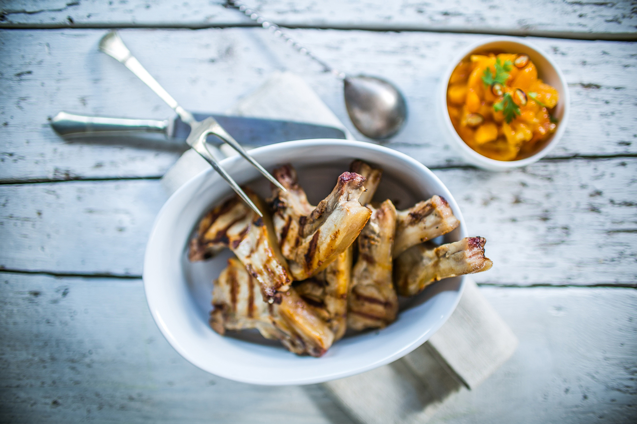 Grilled pork chops with apricot chutney